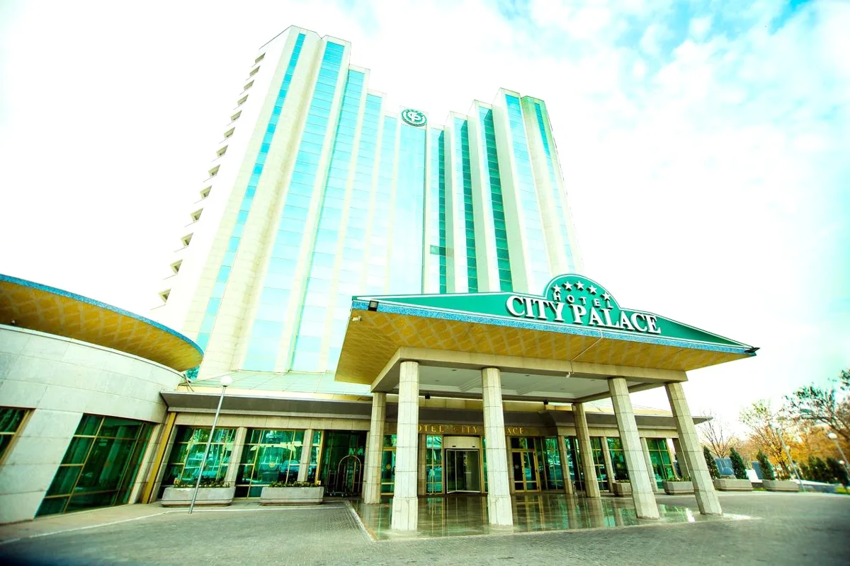 Sheraton Hotel (now City Palace)
